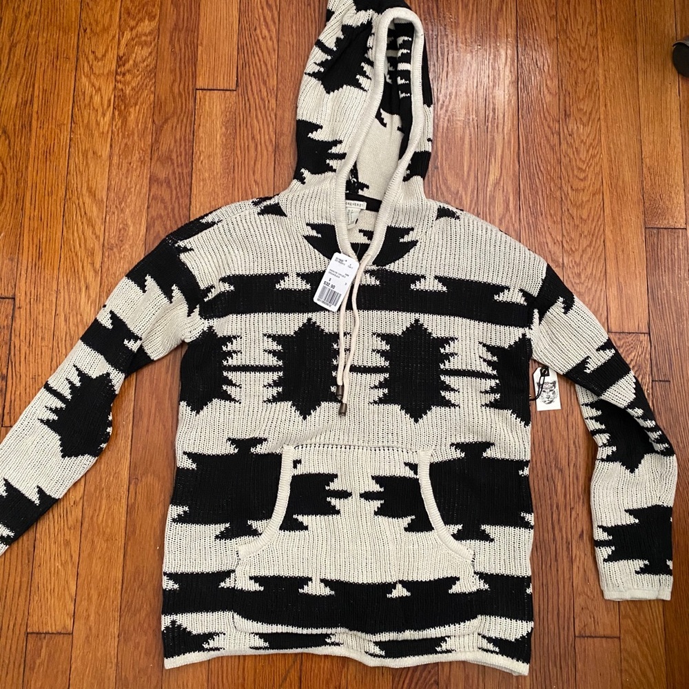 Forever21 Aztec sweatshirt